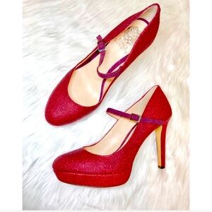 CAMUTO LUXURY PUMP